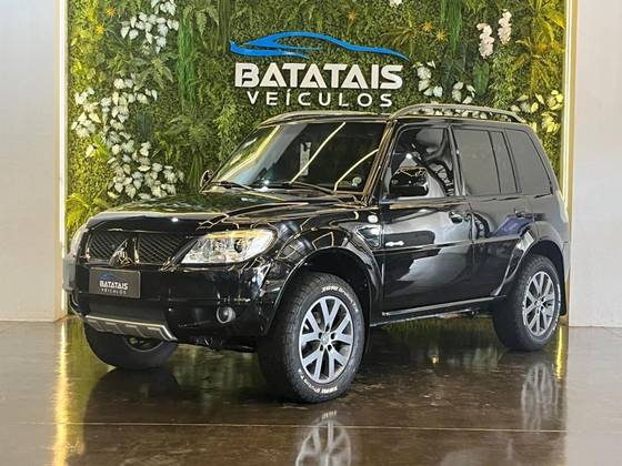 MITSUBISHI PAJERO TR4 2.0 4X4 16V 140CV FLEX 4P AUTOMÁTICO MITSUBISHI PAJERO TR4 2.0 4X4 16V 140CV FLEX 4P AUTOMÁTICO